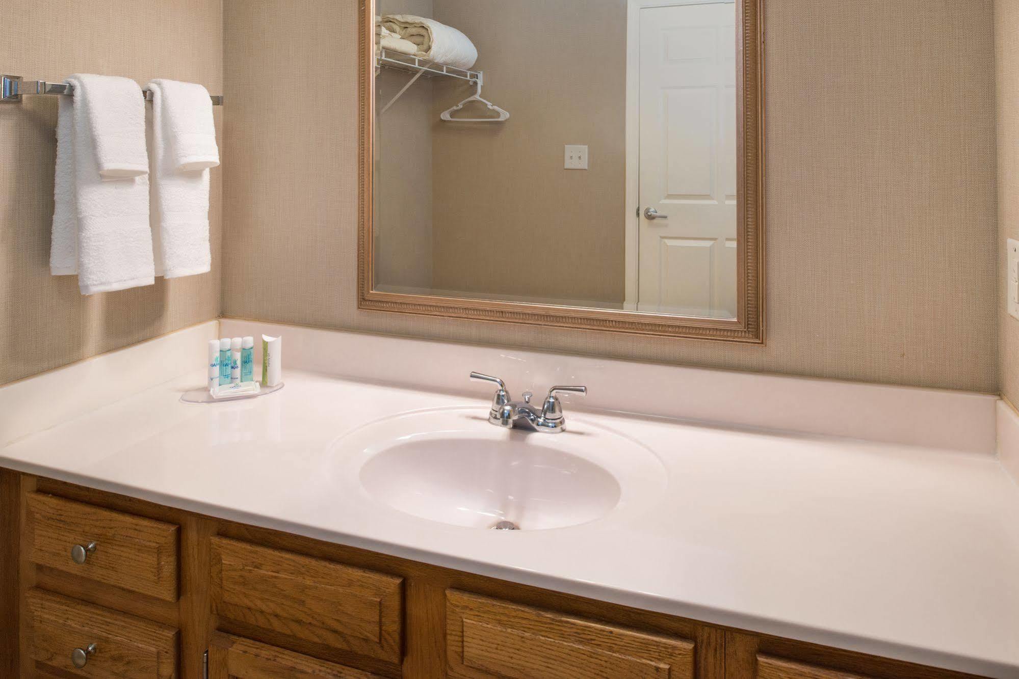 Charwood Suites Columbus Ngoại thất bức ảnh